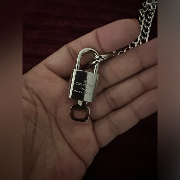 Louis Vuitton Silver Lock & Key - Picture 7 of 9